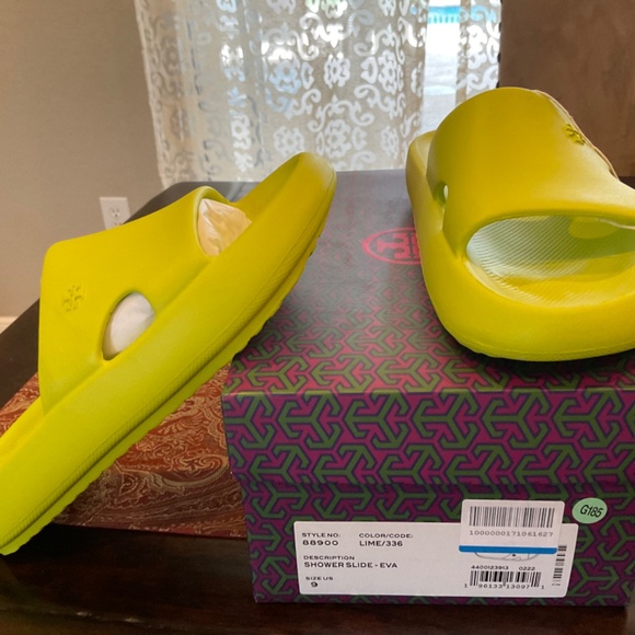 tory burch shower slide-eva sandals in lime BNIB,MSRP$158 - Picture 2 of 4